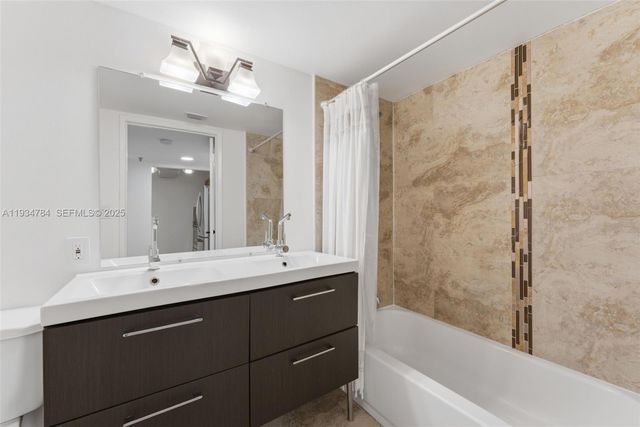 850 N Miami Ave W-806, Miami, FL 33136