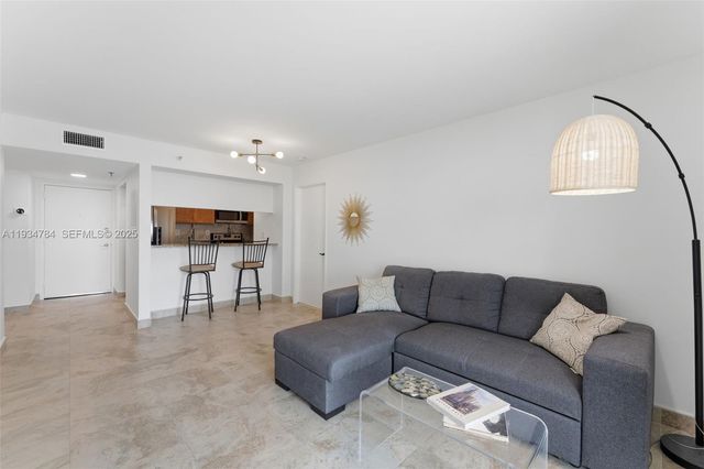 850 N Miami Ave W-806, Miami, FL 33136