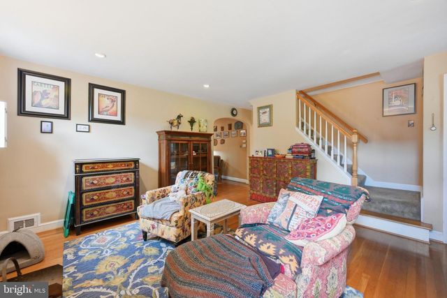 4009 TENNYSON RD, Hyattsville, MD 20782
