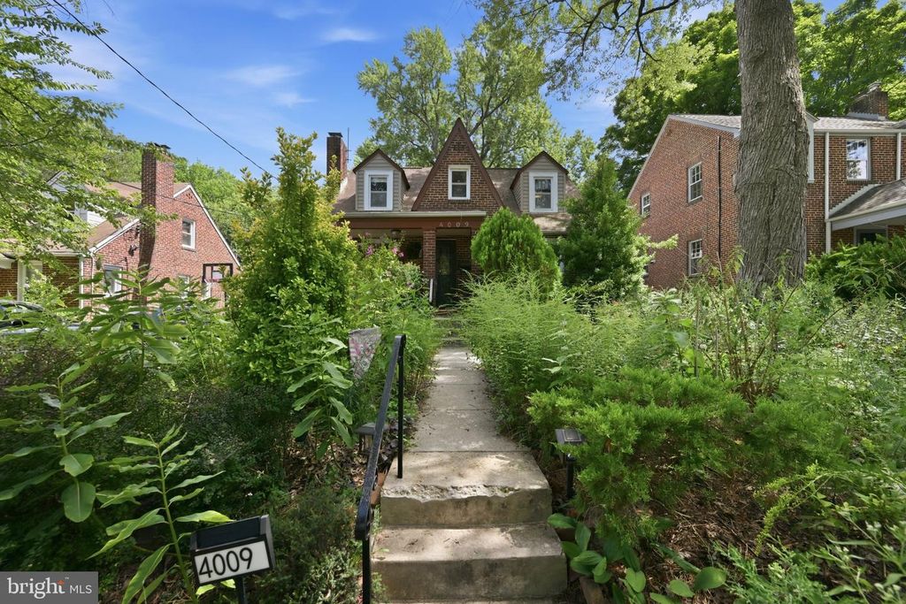 4009 TENNYSON RD, Hyattsville, MD 20782