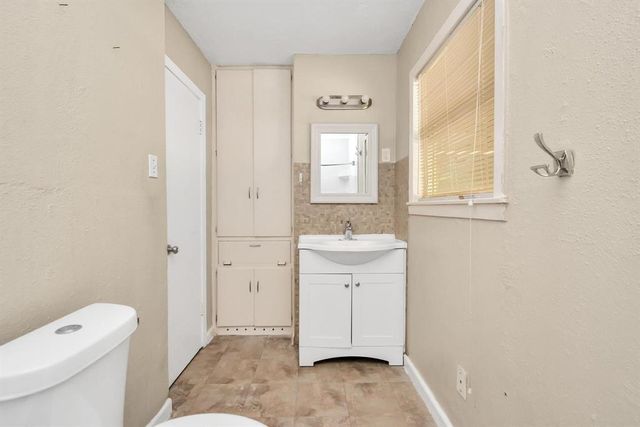 6610 Granite Street, Houston, TX 77092