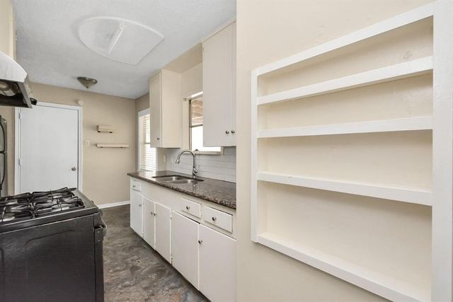 6610 Granite Street, Houston, TX 77092
