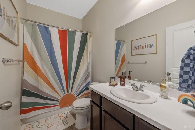 495 Pearl Drive, Lemoore, CA 93245