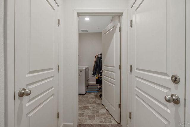 495 Pearl Drive, Lemoore, CA 93245