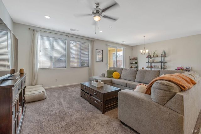 495 Pearl Drive, Lemoore, CA 93245