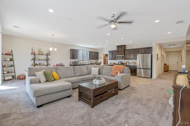 495 Pearl Drive, Lemoore, CA 93245