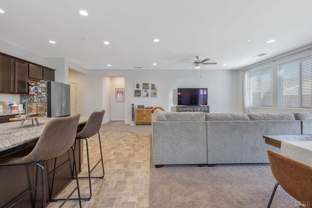 495 Pearl Drive, Lemoore, CA 93245