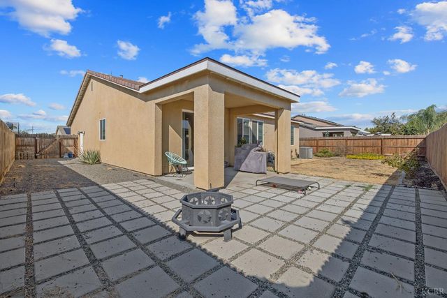 495 Pearl Drive, Lemoore, CA 93245
