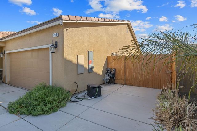 495 Pearl Drive, Lemoore, CA 93245