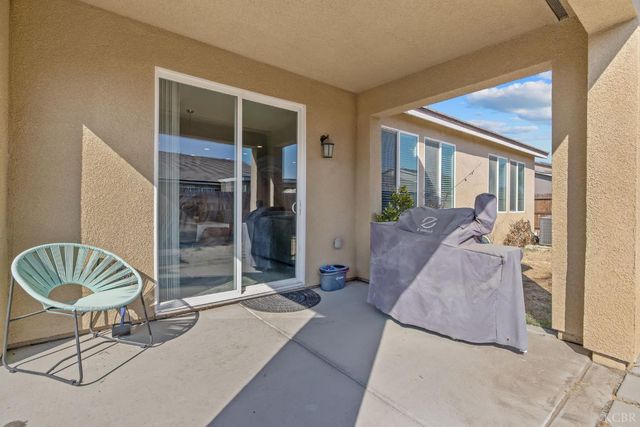 495 Pearl Drive, Lemoore, CA 93245