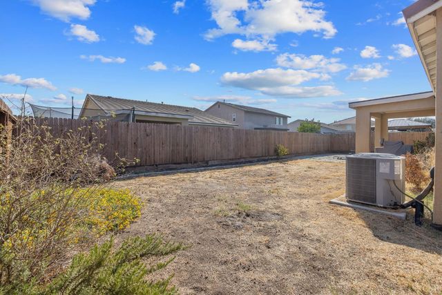 495 Pearl Drive, Lemoore, CA 93245