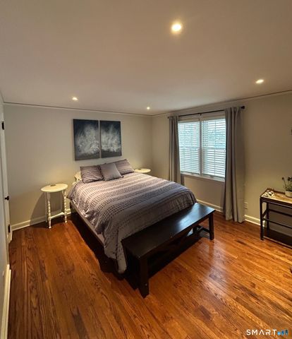 276 Dunnlea Road, Fairfield, CT 06824