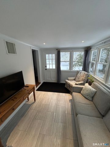 276 Dunnlea Road, Fairfield, CT 06824