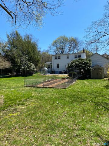 276 Dunnlea Road, Fairfield, CT 06824