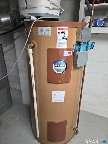 276 Dunnlea Road, Fairfield, CT 06824