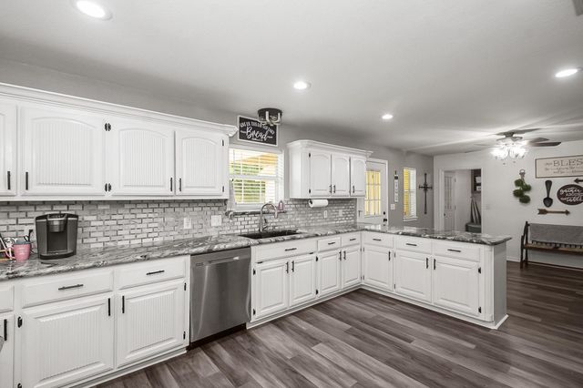 207 Centre Street, Brazoria, TX 77422