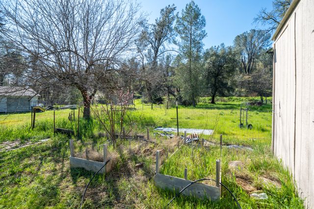 6210 Dolores Avenue, Anderson, CA 96007