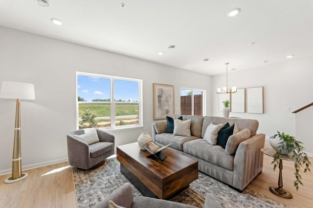 1051 130th Court E, Rosemount, MN 55068