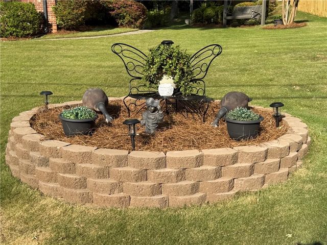 3195 Woodview Drive SE, Smyrna, GA 30082