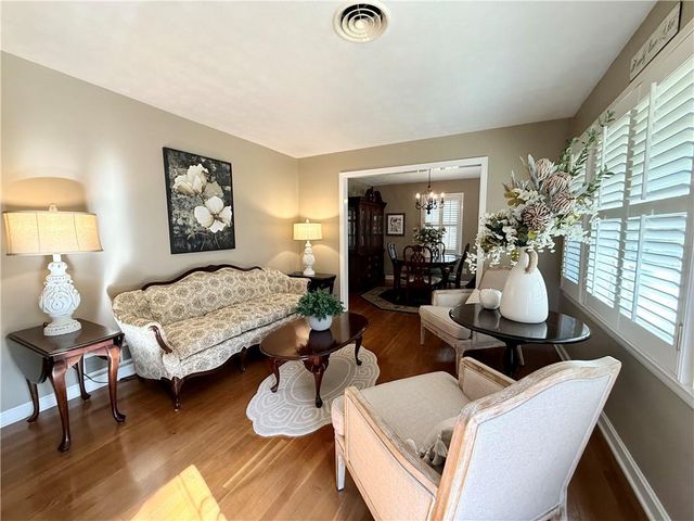3195 Woodview Drive SE, Smyrna, GA 30082