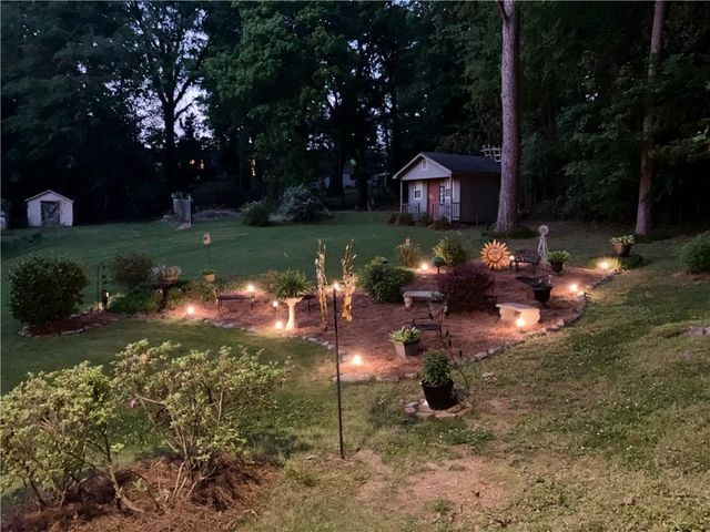 3195 Woodview Drive SE, Smyrna, GA 30082