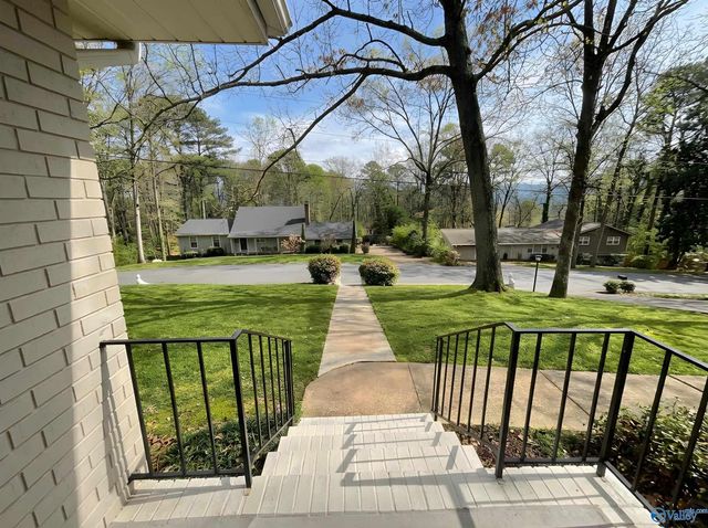 3424 Creek Circle, Guntersville, AL 35976