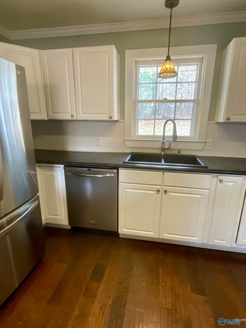 3424 Creek Circle, Guntersville, AL 35976