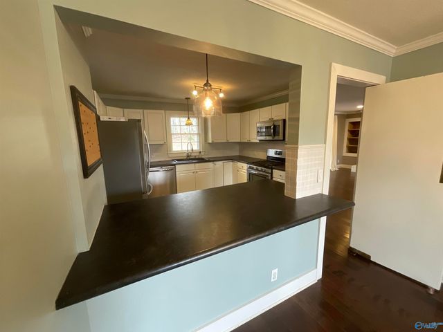 3424 Creek Circle, Guntersville, AL 35976