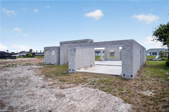 1003 NE 10th PL, Cape Coral, FL 33909