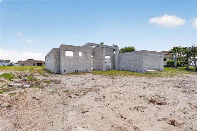 1003 NE 10th PL, Cape Coral, FL 33909