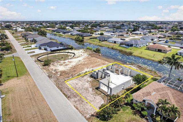 1003 NE 10th PL, Cape Coral, FL 33909