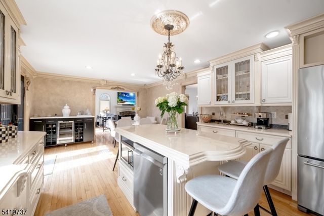 4 Michele Ct, Wayne Twp., NJ 07470
