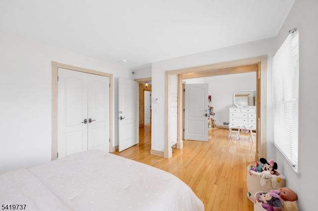 4 Michele Ct, Wayne Twp., NJ 07470