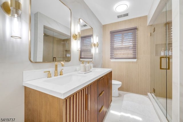 4 Michele Ct, Wayne Twp., NJ 07470