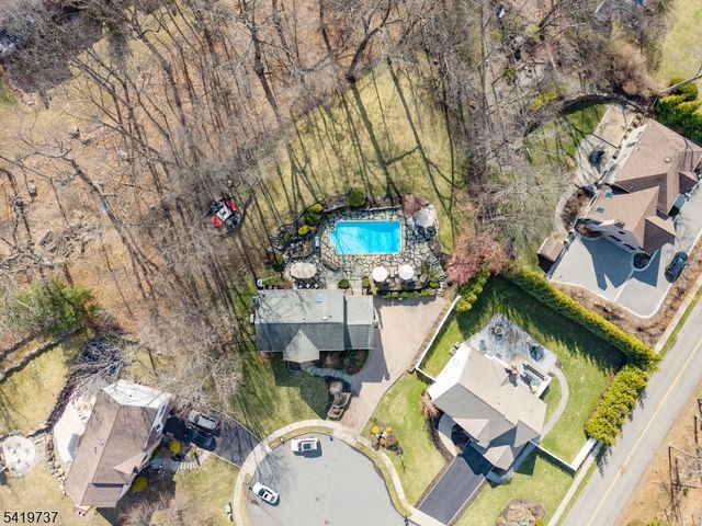 4 Michele Ct, Wayne Twp., NJ 07470