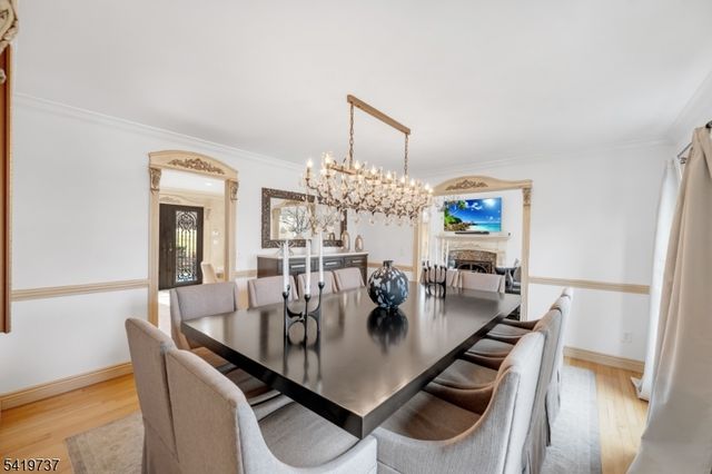 4 Michele Ct, Wayne Twp., NJ 07470