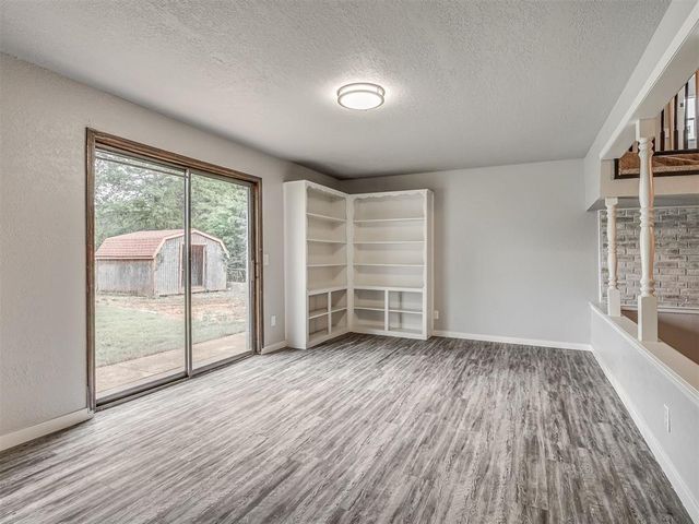 1406 E Bradley Street, Shawnee, OK 74804