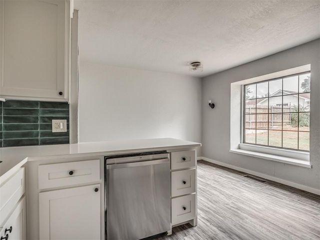 1406 E Bradley Street, Shawnee, OK 74804