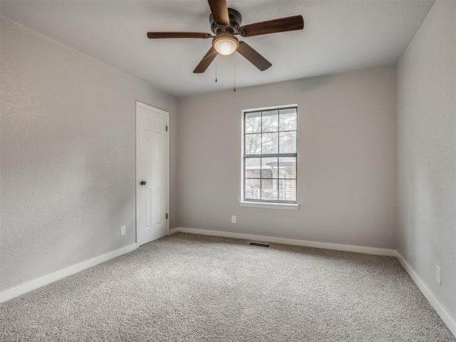 1406 E Bradley Street, Shawnee, OK 74804