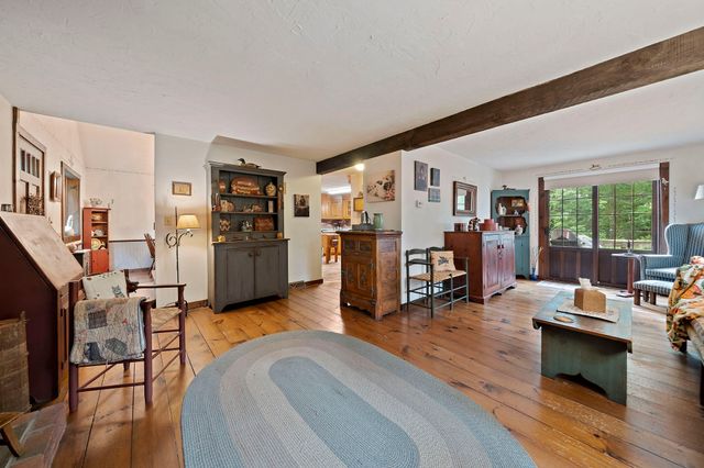 81 Furnace St, Marshfield, MA 02050