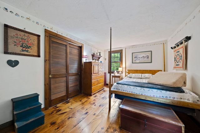 81 Furnace St, Marshfield, MA 02050