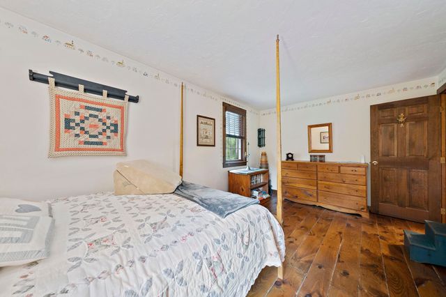81 Furnace St, Marshfield, MA 02050