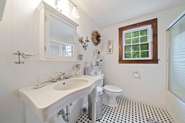 81 Furnace St, Marshfield, MA 02050