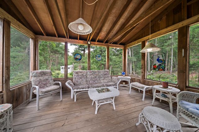 81 Furnace St, Marshfield, MA 02050