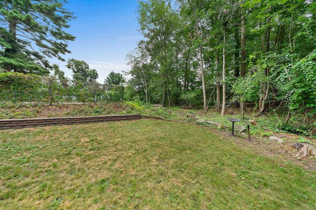 81 Furnace St, Marshfield, MA 02050
