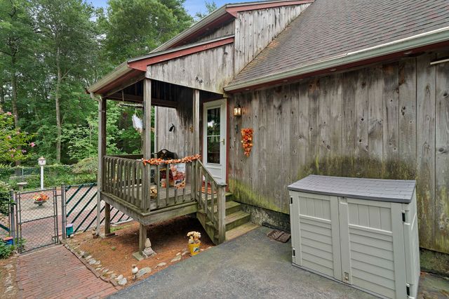 81 Furnace St, Marshfield, MA 02050