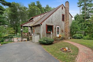 81 Furnace St, Marshfield, MA 02050