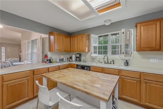 2308 Carnation Court, College Station, TX 77840