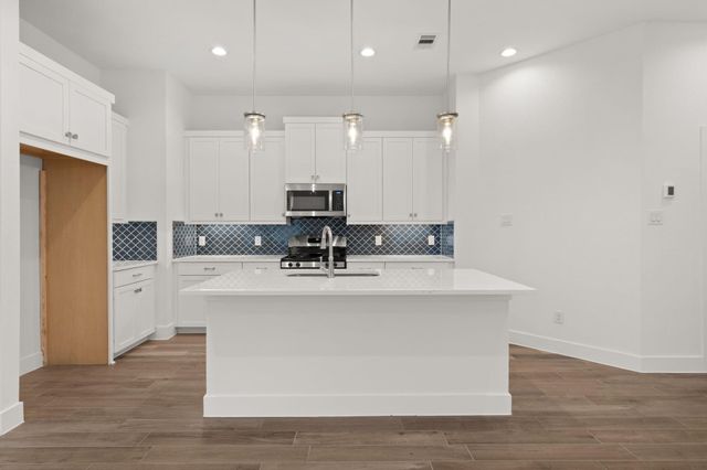 12806 Meadow Wind Way, Conroe, TX 77302