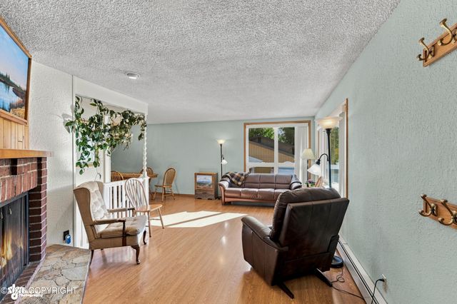 12841 Johns Road, Anchorage, AK 99515